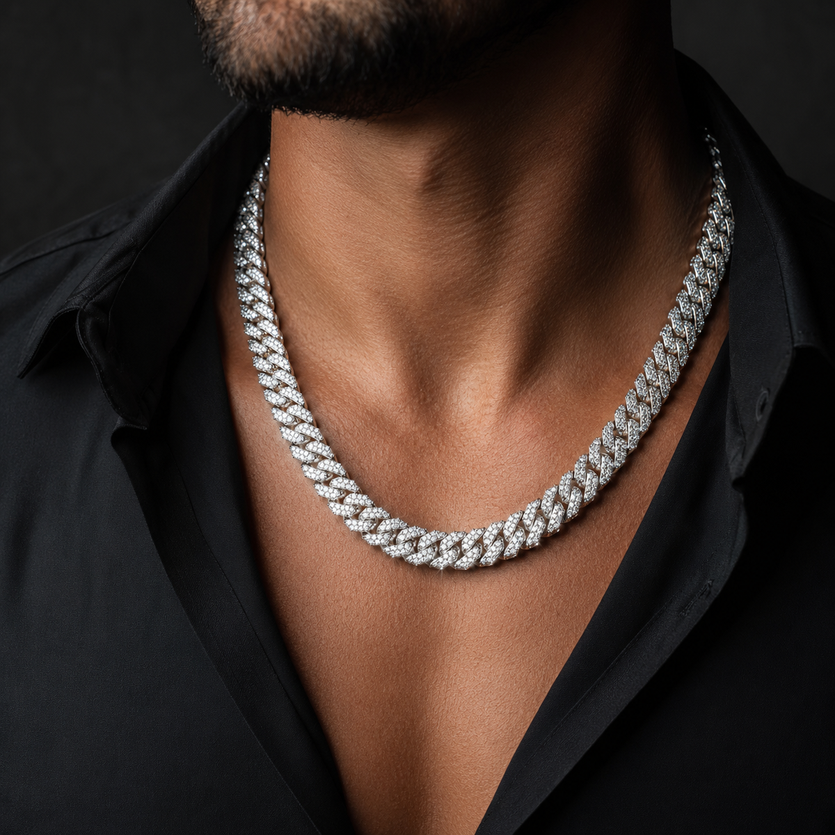 BLACKTHRONE moissanite Cuban chain with moissanite certificate and luxury box